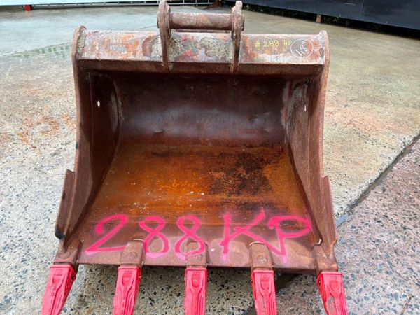 48" Miller digging bucket...new teeth...65mm pins. 397975318