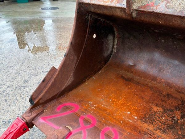 48" Miller digging bucket...new teeth...65mm pins. 397975321