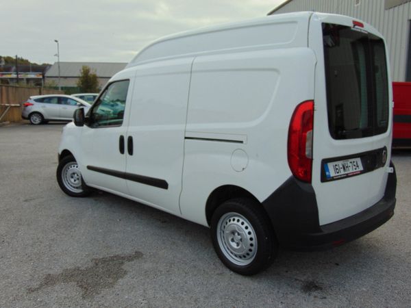Fiat Doblo 2016 - CARGO MAXI X LINE 1.6 105HP 4DR 398049131
