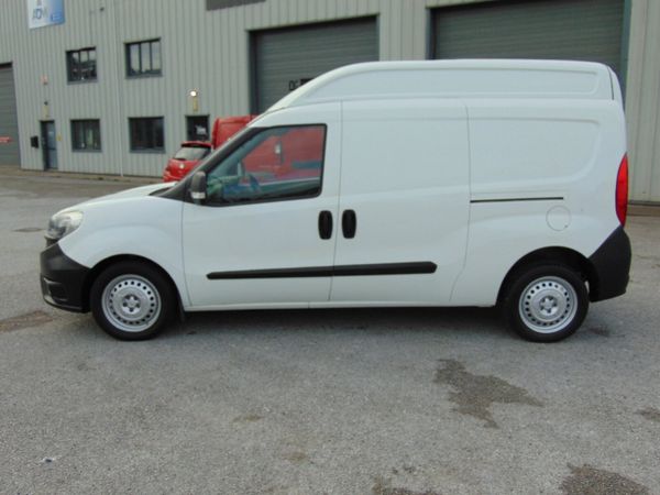 Fiat Doblo 2016 - CARGO MAXI X LINE 1.6 105HP 4DR 398049133