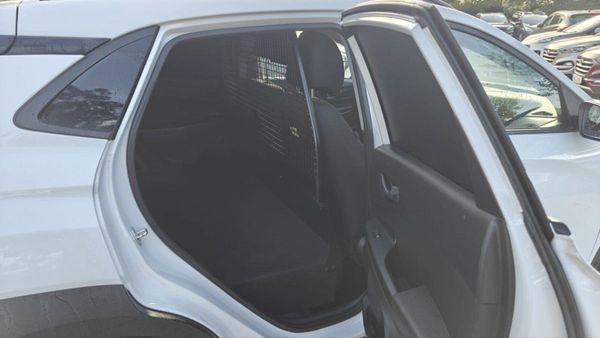 Hyundai KONA Comfort INCL VAT/NEW DOE 398049775