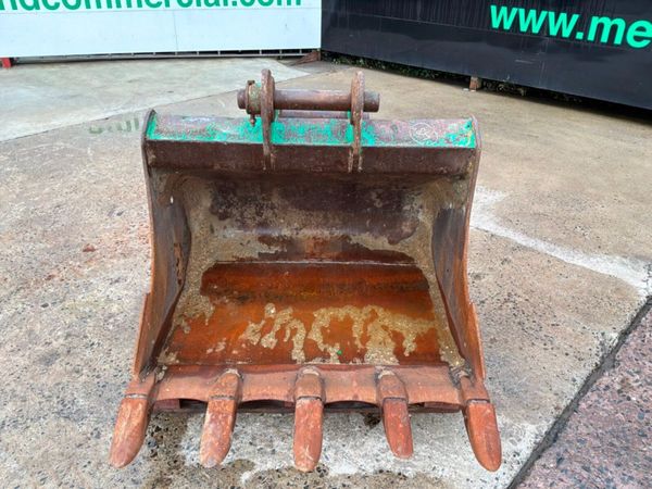 48" Case digging bucket.......65mm pins.........28 398050804
