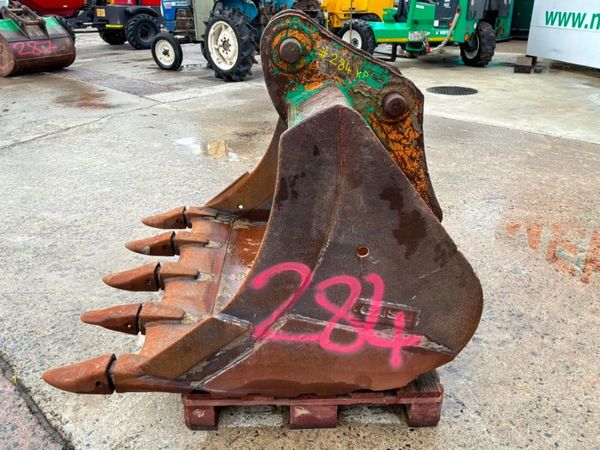 48" Case digging bucket.......65mm pins.........28 398050814