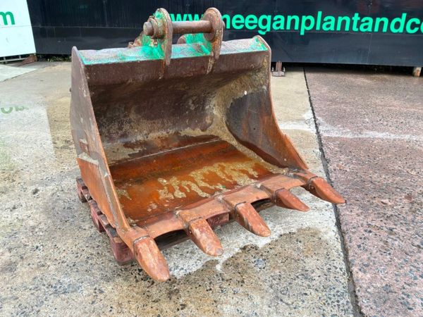 48" Case digging bucket.......65mm pins.........28 398050818