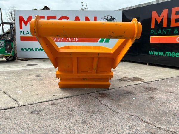 New / unused 5 cubic yard material drag skip.....3 398073952