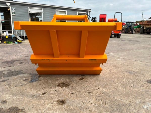 New / unused 5 cubic yard material drag skip.....3 398073956