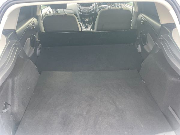 171 Ford Focus 1.5TDCI 2 Seater Van.. Low KMs 398024787