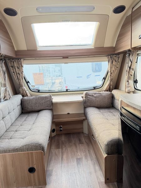 ✨2015 SWIFT FREESTYLE SE 4 BERTH FIXED BED✨ 398031734