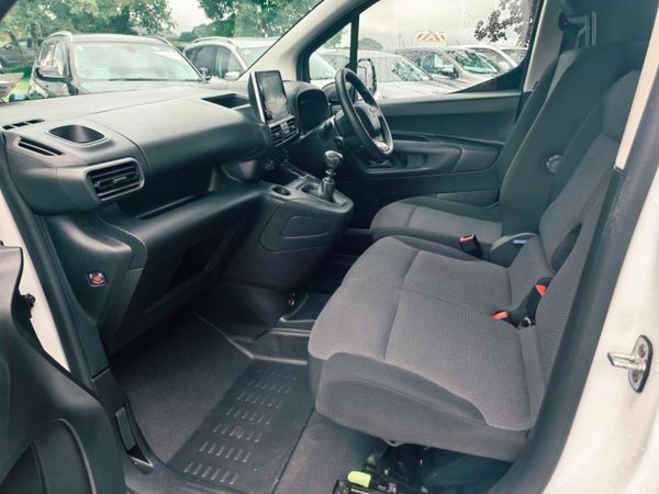 Toyota Proace City GX FSH Incl VAT 398156400