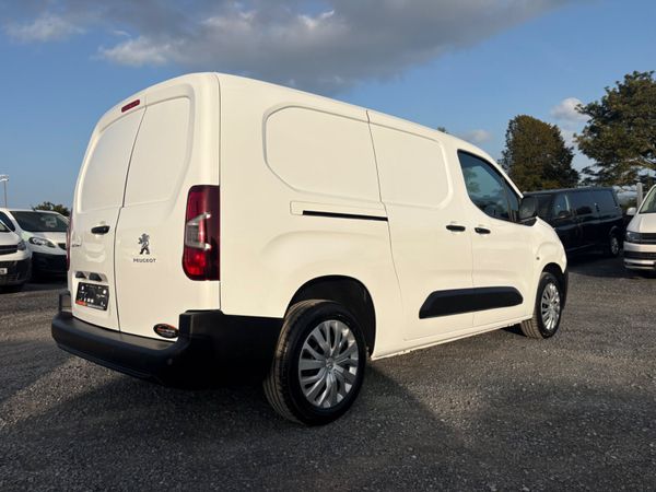 Peugeot Partner LWB 398111108