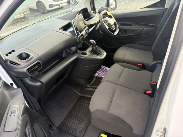 Peugeot Partner LWB 398111124