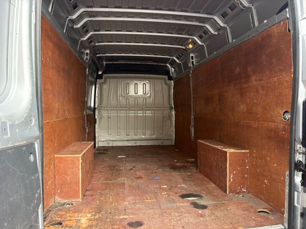 Peugeot Boxer 398111366