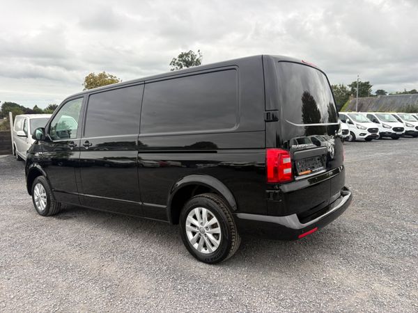 Volkswagen Transporter 398111698