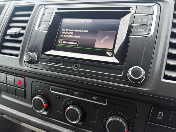 Volkswagen Transporter 398111713