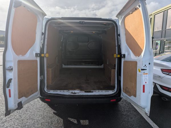 Ford Transit Custom 2023 398138717