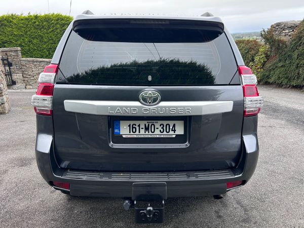 2016 Toyota Land Cruiser LWB Auto… 398250363