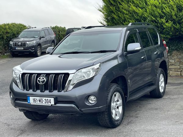 2016 Toyota Land Cruiser LWB Auto… 398250366