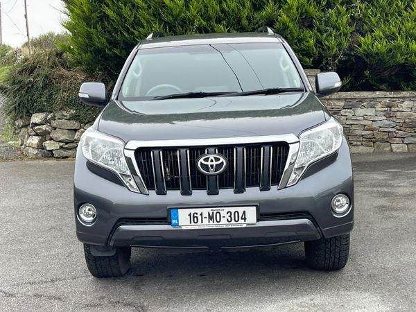 2016 Toyota Land Cruiser LWB Auto… 398250414