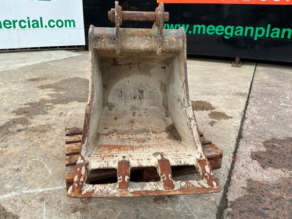 34" JCB digging bucket......65mm pins..........278 398290492