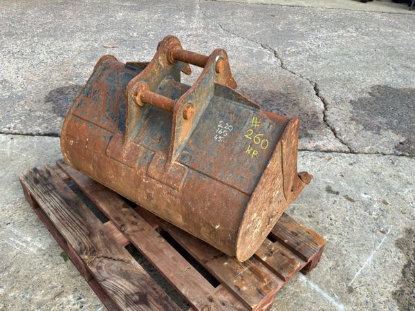 36" Rhinox digging Bucket....45mm pins.......260kp 398290655