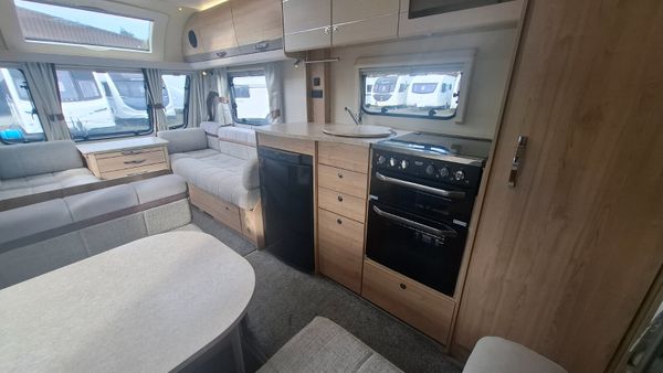 Elddis Avante 6 Berth Caravan 398346593