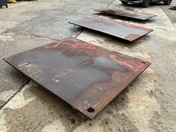 79" x 63" Road plate / trench cover.......30mm.... 398367501