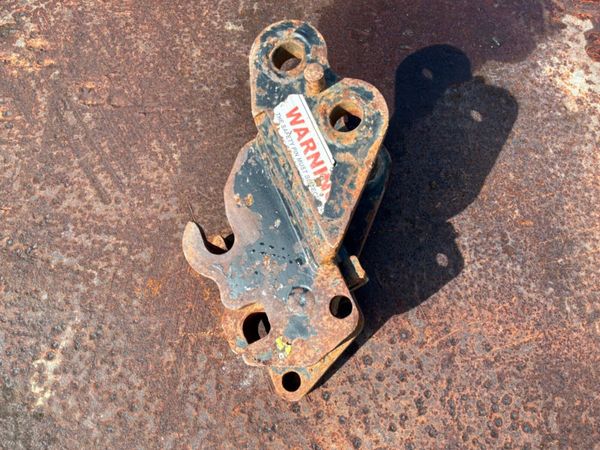 Strickland quick hitch...30mm pins....mini digger. 398384926