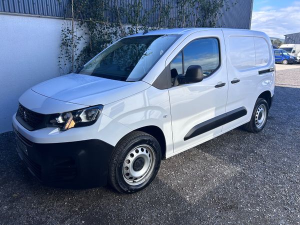 2024 Peugeot Partner - Best priced in Ireland 398386269