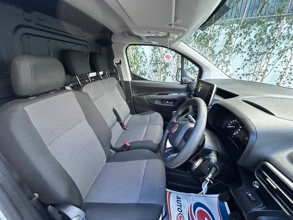 2023 Fiat Doblo - 29’000 kms! 398394236