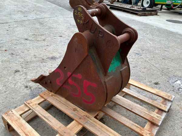 18" toothed digging bucket........50mm pins....... 398445858