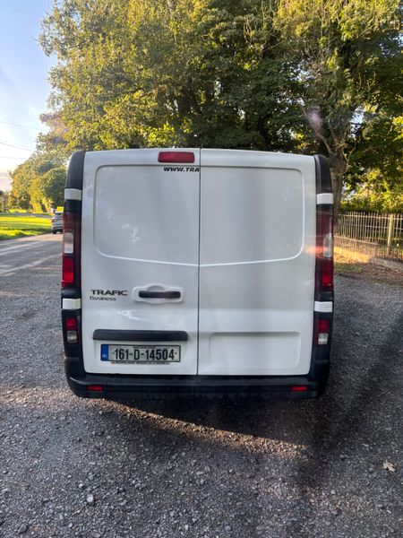 2016 Renault Trafic, 5 of 17