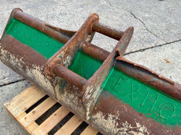 72" Grading bucket.......65mm pins.........296kp. 398541277