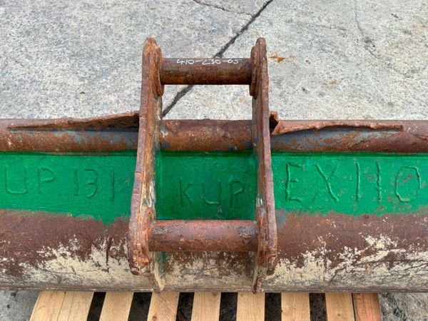 72" Grading bucket.......65mm pins.........296kp. 398541287