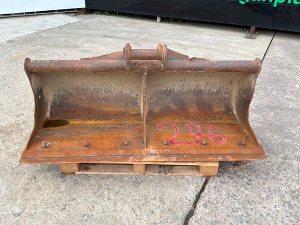 72" Grading bucket.......65mm pins.........296kp. 398541296