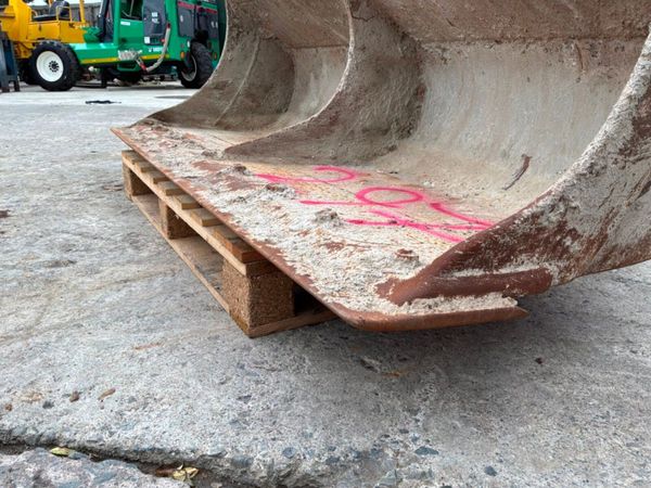 72" Strickland grading bucket....65mm pins........ 398541343
