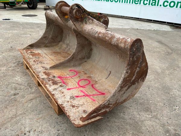 72" Strickland grading bucket....65mm pins........ 398541345