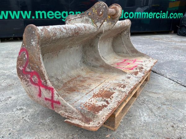 72" Strickland grading bucket....65mm pins........ 398541349