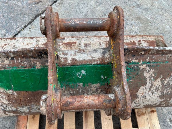 72" Strickland grading bucket....65mm pins........ 398541339
