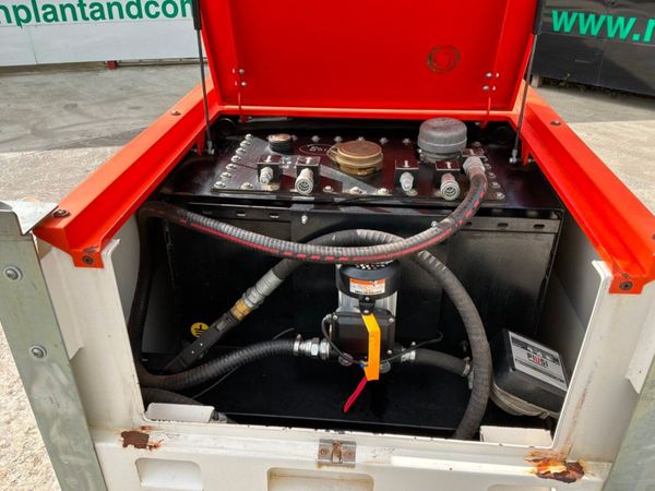 2019 'Top metal' bunded diesel Bowser...1910 litre 398573868