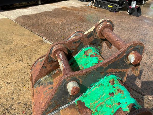 36" Rhinox digging bucket........65mm pins.......2 398586348