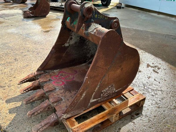 36" Rhinox digging bucket........65mm pins.......2 398586304