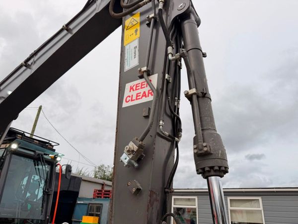 2022 Volvo EC140EL digger excavator 13 ton , 14 to 398512241