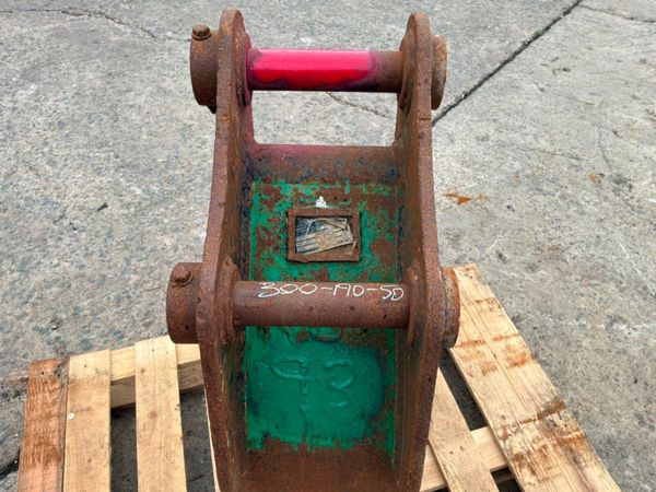 12" Strickland digging bucket....50mm pins....250k 398532852