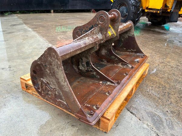 60" Rhinox grading bucket......50mm pins   266kp 398652677