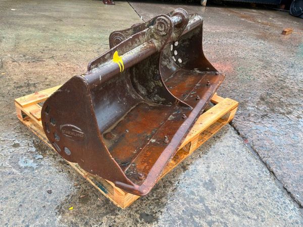 60" Strickland Grading bucket....50mm pins........ 398661848