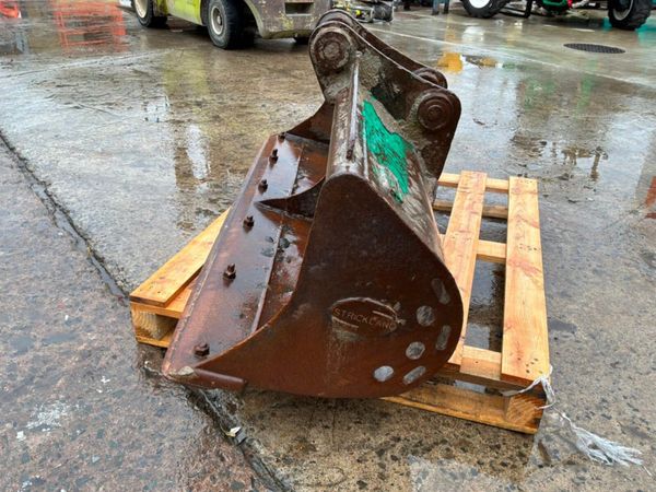 60" Strickland Grading bucket....50mm pins........ 398661865