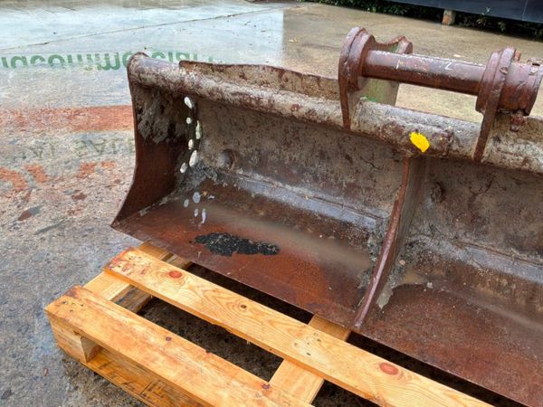 60" Strickland  grading bucket......50mm pins    2 398661928