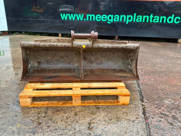 60" Strickland  grading bucket......50mm pins    2 398661930
