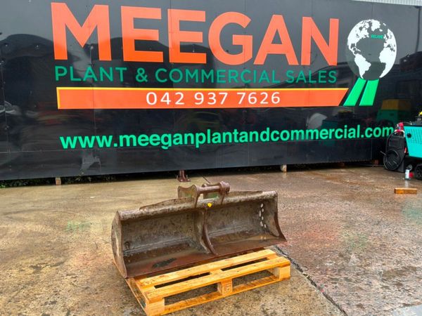 60" Strickland  grading bucket......50mm pins    2 398661932