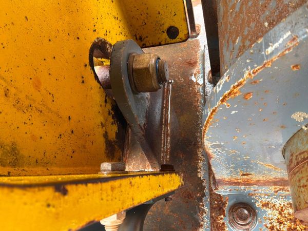 Atlas Copco HC 850 Wacker plate......65mm cradle.. 398685503